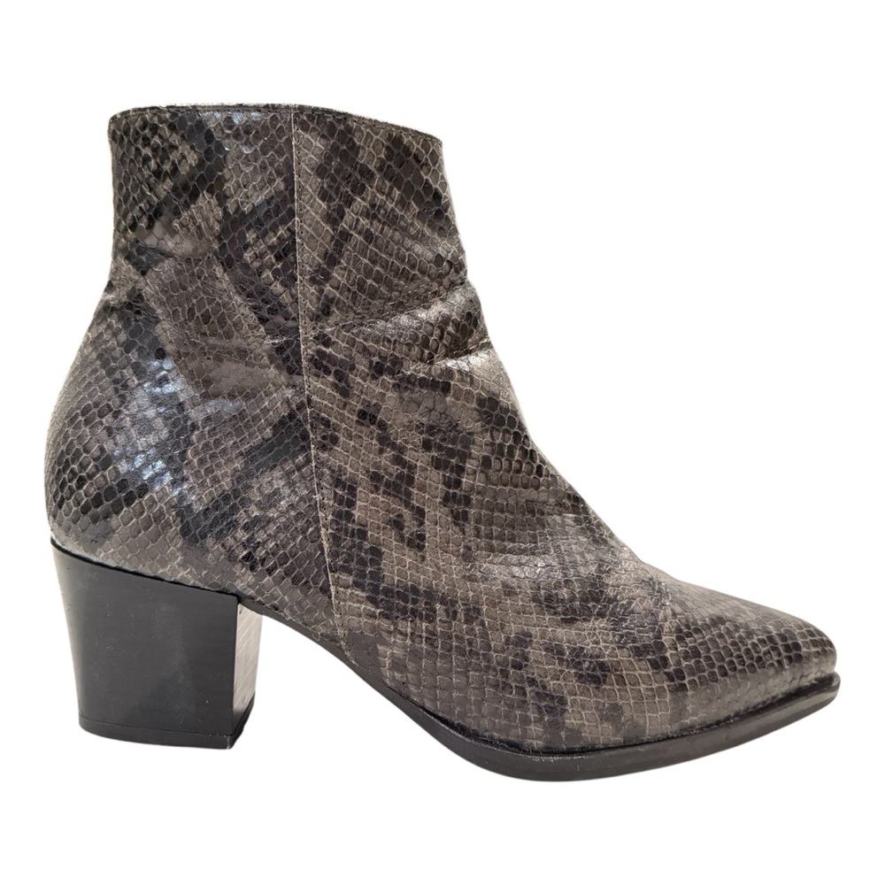275 Central Snakeskin Ankle Booties Point Toe Women’s size 38 Grey Black - Picture 9 of 9
